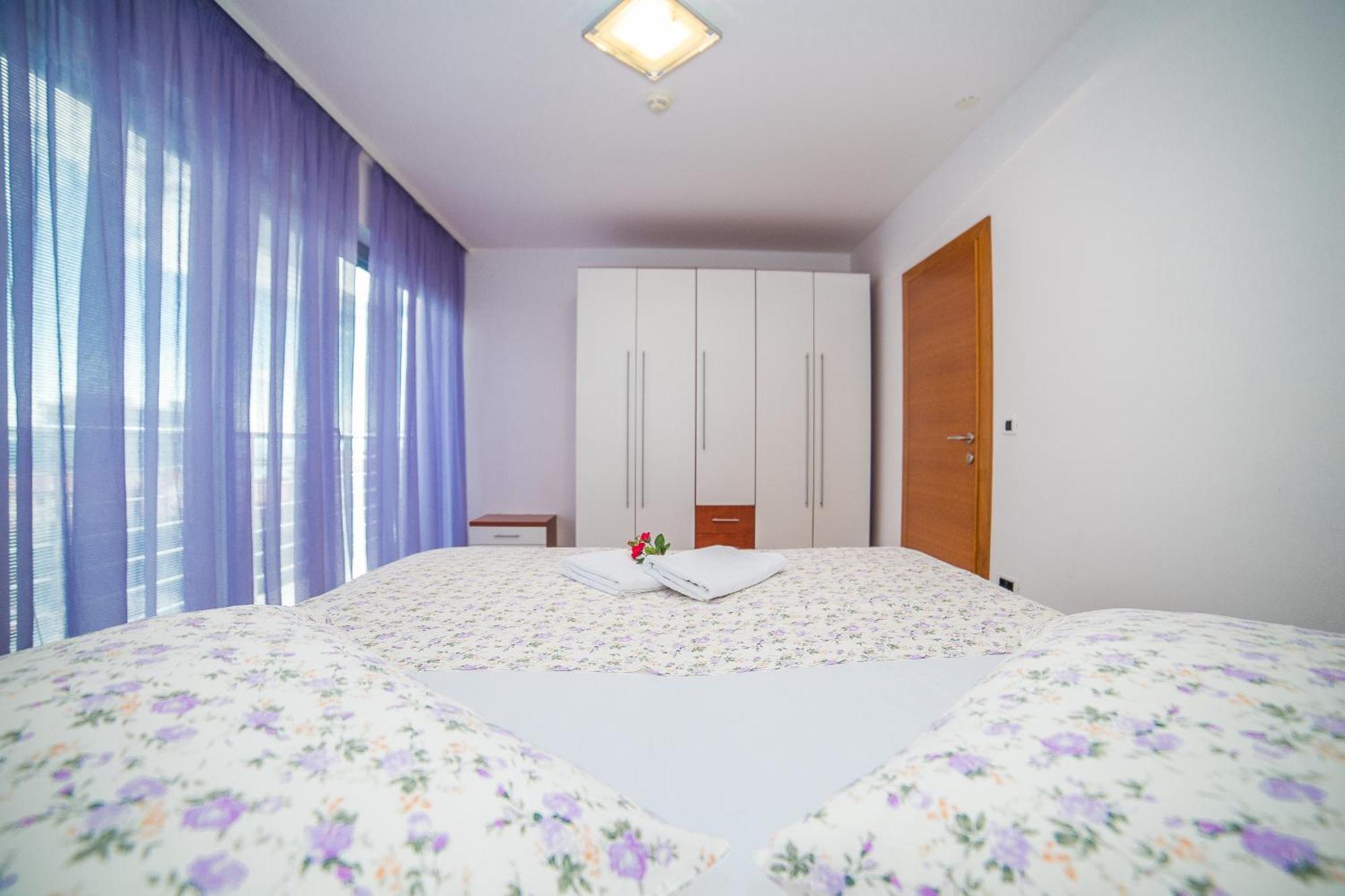 Apartments Milan Makarska Szoba fotó