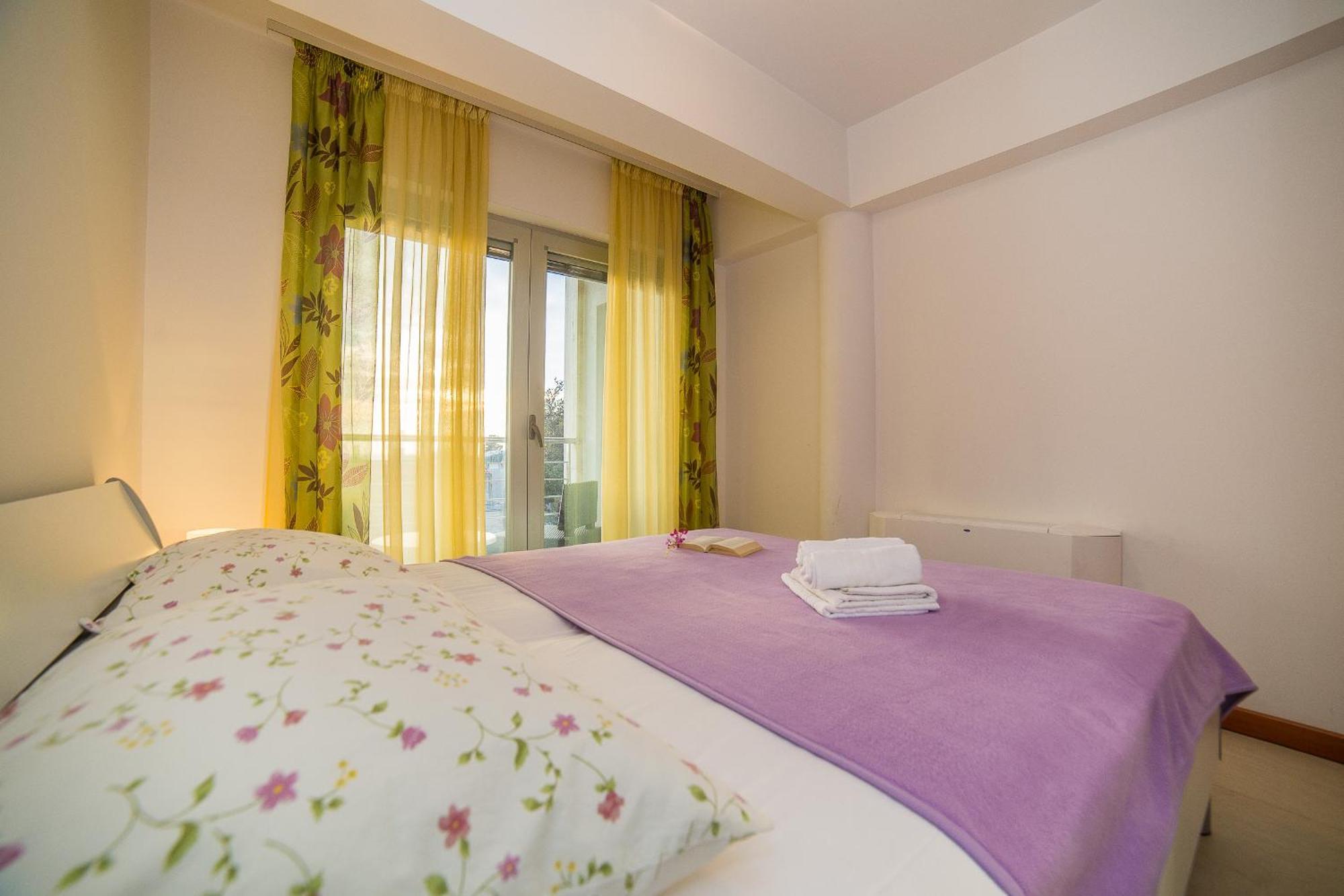 Apartments Milan Makarska Szoba fotó