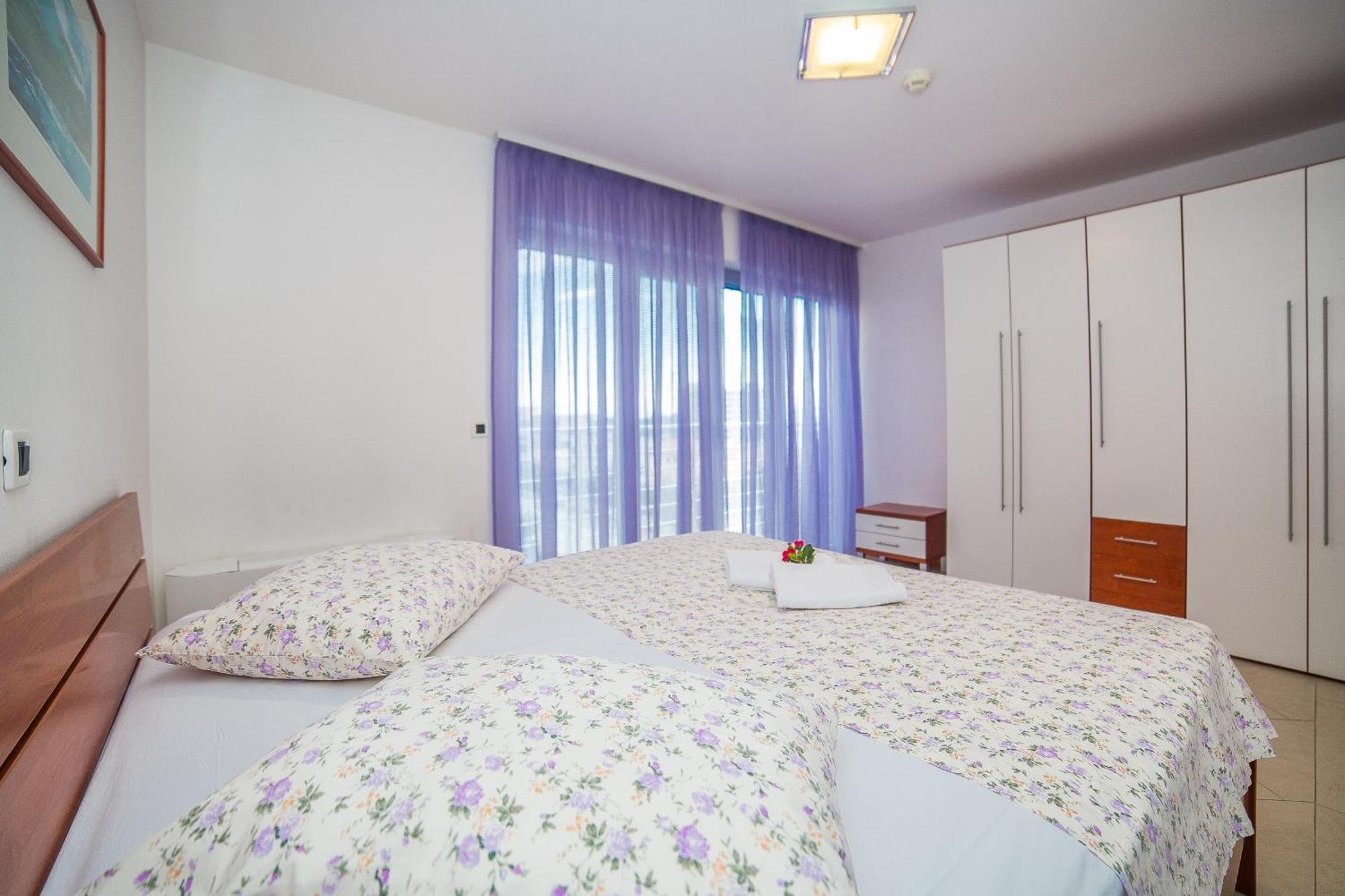 Apartments Milan Makarska Szoba fotó