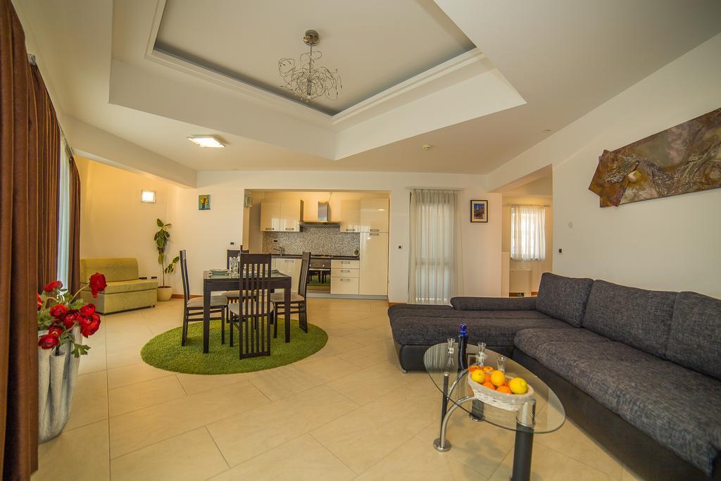 Apartments Milan Makarska Kültér fotó